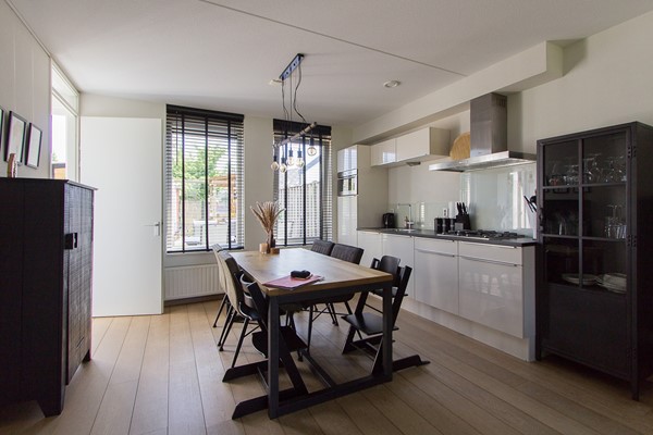 Medium property photo - Mgr. Bekkersstraat 18, 5146 DV Waalwijk